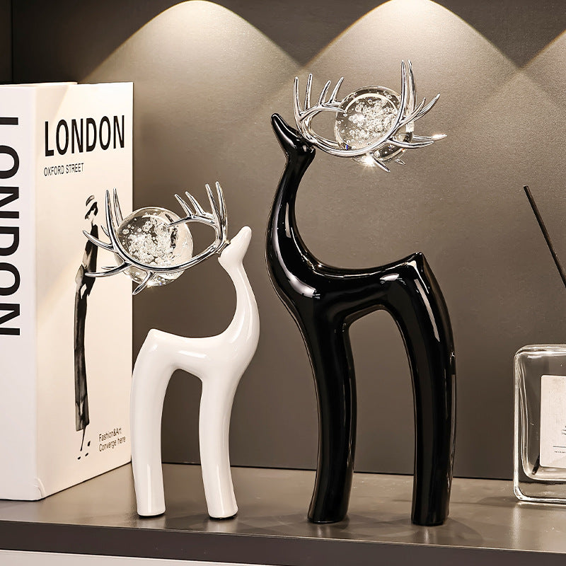 Ornaments: fawn, light luxury, high-end, high-end living room, wine cabinet, TV cabinet, home decorations, modern Fulu double to
